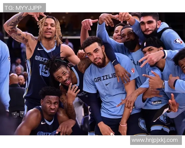 2015年勇士队与灰熊队的激烈对决回顾与分析 2015年勇士队与灰熊队的激烈对决回顾与分析