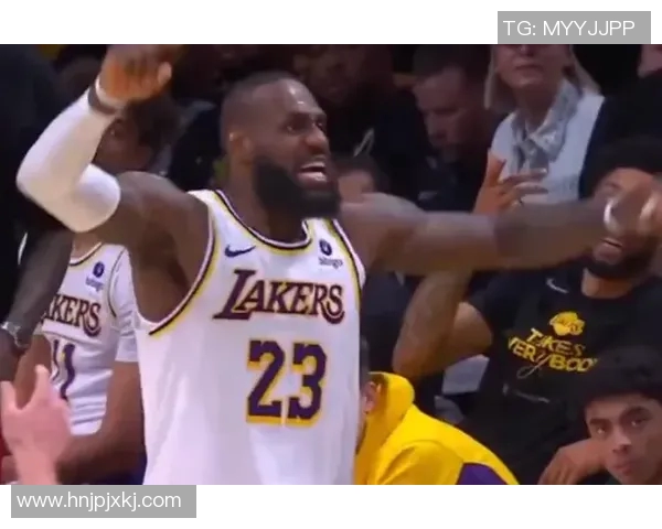 2010年湖人对决掘金的精彩瞬间与赛季回顾分析